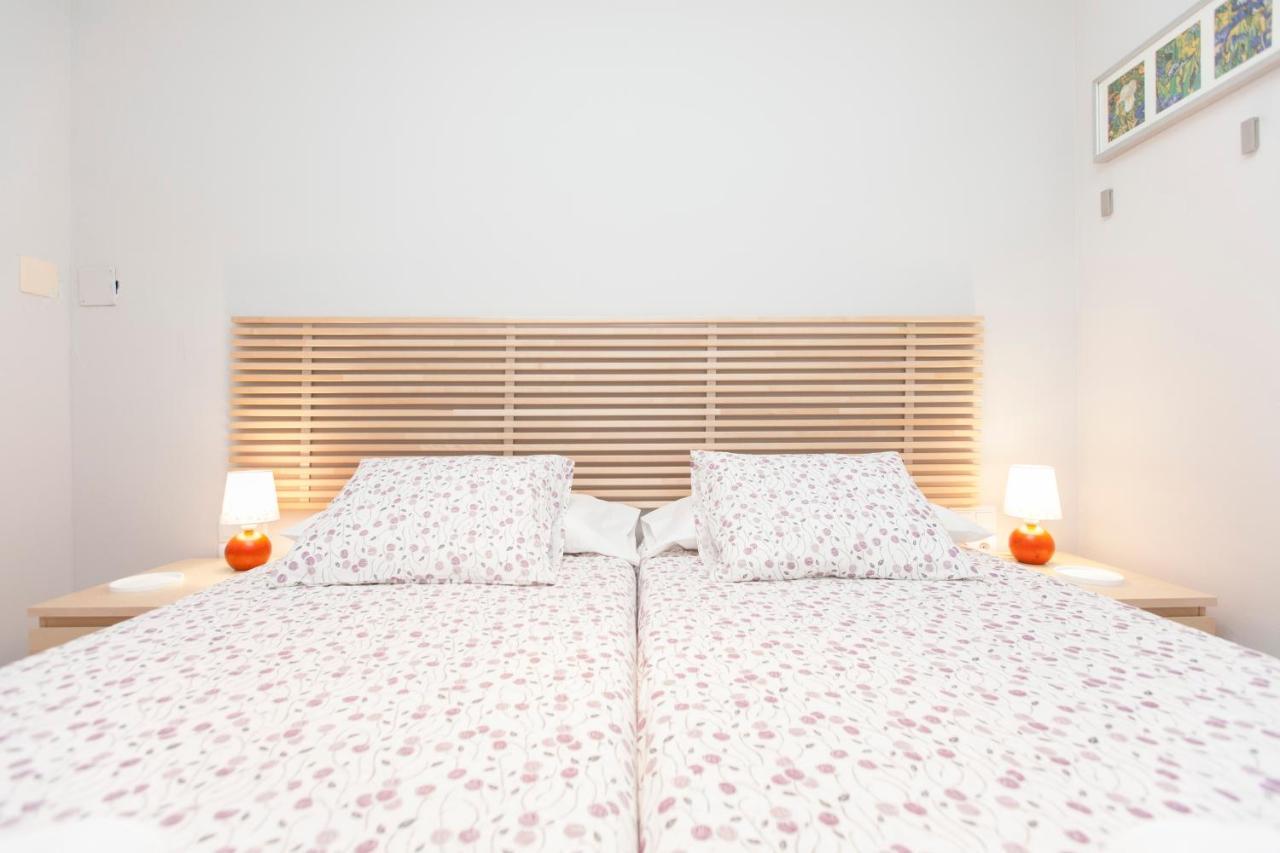 Stay Barcelona Sagrada Familia Bagian luar foto